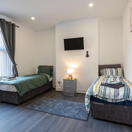 לינה וארוחת בוקר ליברפול Tco Luxury House חדר תמונה