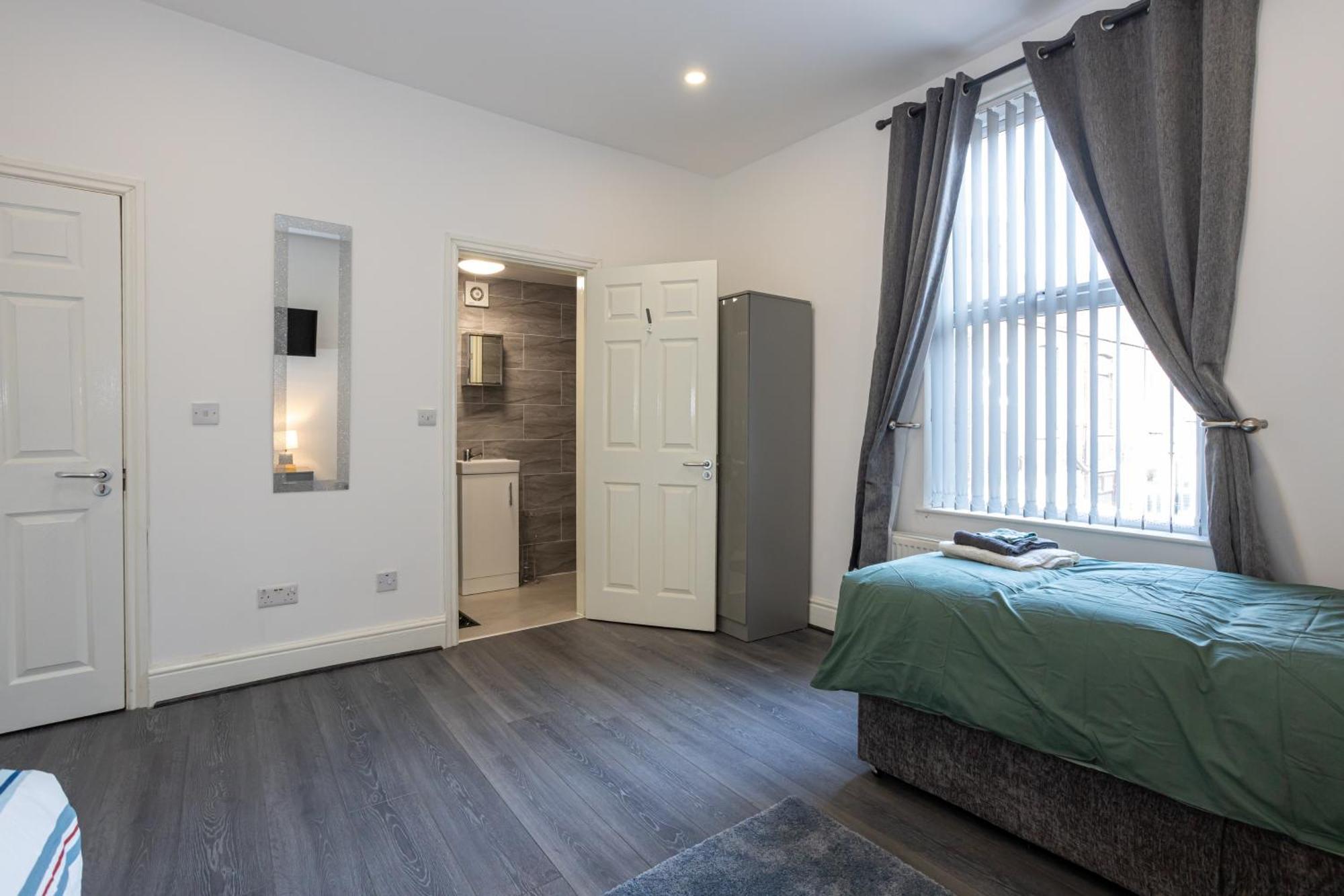 לינה וארוחת בוקר ליברפול Tco Luxury House חדר תמונה